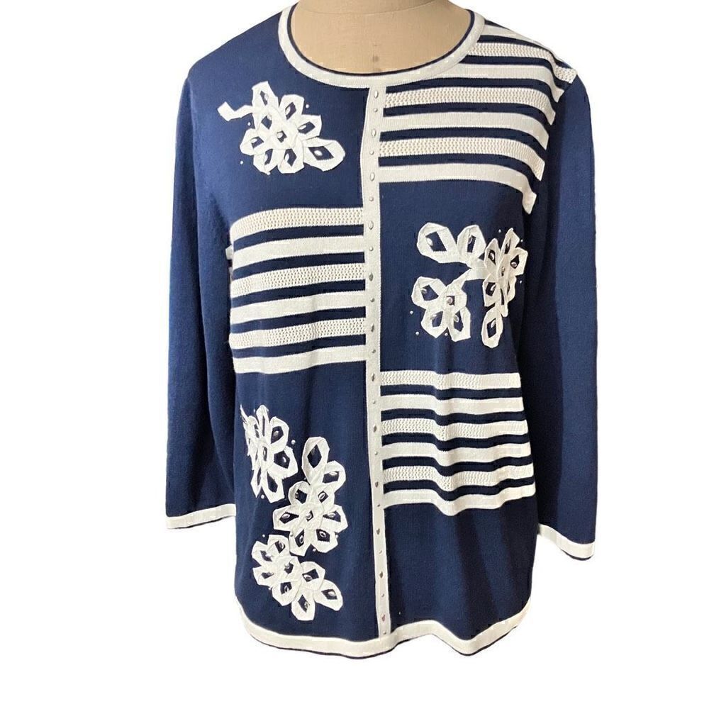 Alfred Dunner Blue Sweater w/White Accents / sz: P/M / EUC